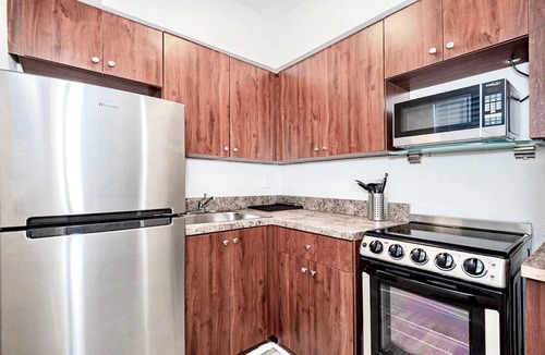 Deerfield Beach Apartment | 1 Block to Beach Pool Walk to Pier
