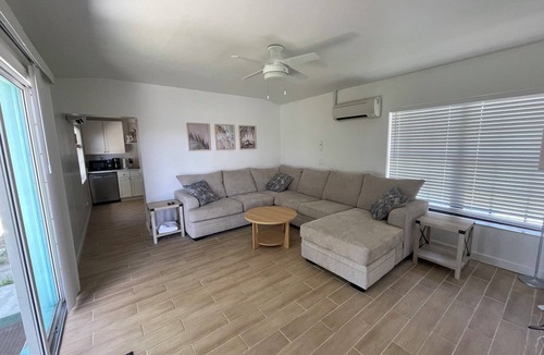 Venetian Way House | 1 block to the beach, perfect!