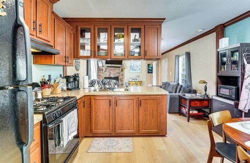 Old Town Cottage | < 1 Mi From Suwannee River, Hideaway w/Lanai