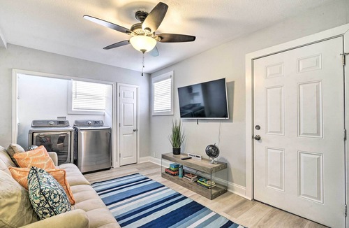 Galveston House | ~ 1 Mi to Pier & Beaches! Family Home in Galveston