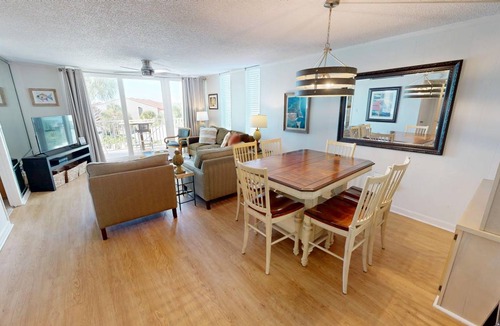 Holiday Isle Condo | 109 m² Condo ∙ 2 bedrooms ∙ 6 guests