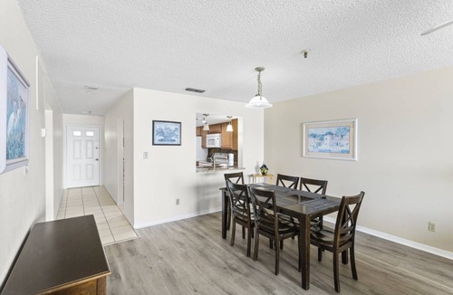 Madeira Beach Condo | 112 m² Condo ∙ 2 bedrooms ∙ 6 guests