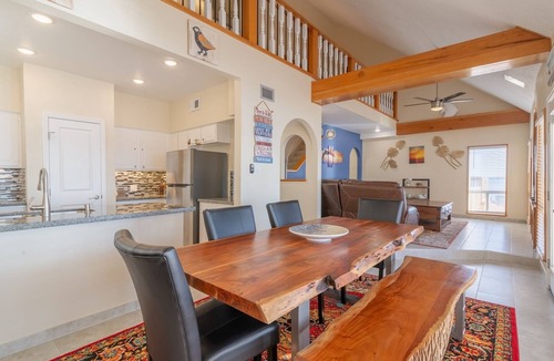 South Padre Island House | 114 Bayfront La Solana Boat Slip, Sunset Views, Walk to Beach + SpaceX Launches
