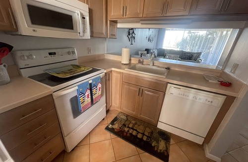 Jupiter Bay Condo | 125 perNIGHT! CONSTRUCTION SALE! NOW THRU SEPT! BEAUTIFUL JUPITER BAY 2BED 2BATH