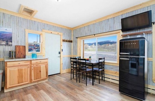 Leadville Apartment | 12Private Room with Kitchen Dog Friendly Leadville