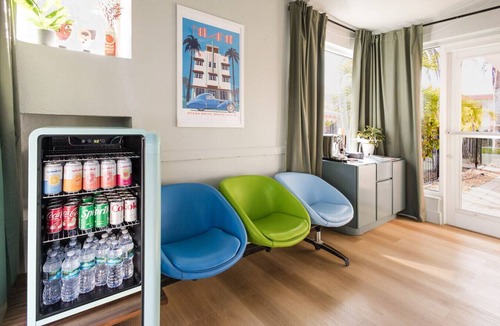 Bay Esplanade Apartment | 131 · ☀Pool✔ Kitchen✔ Beach✔ Self Checkin✔ Free Parking✔