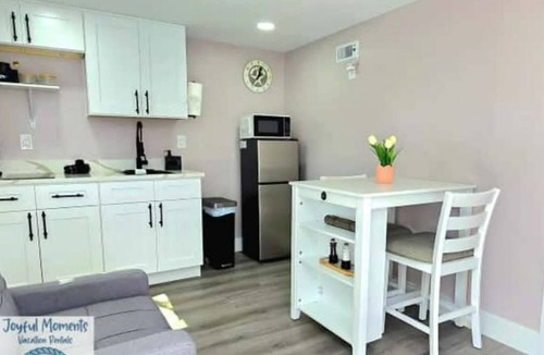 Tampa Apartment | #14 Stadium by Joyful Moments