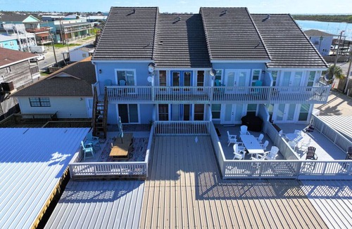 Port O Connor House | 15th Street - Unit C