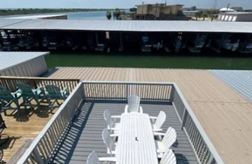 Port O Connor House | 15th Street - Unit C