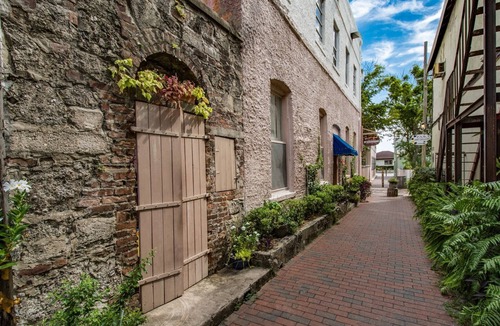 Downtown Historic District Apartment | 16 Saragossa Street B