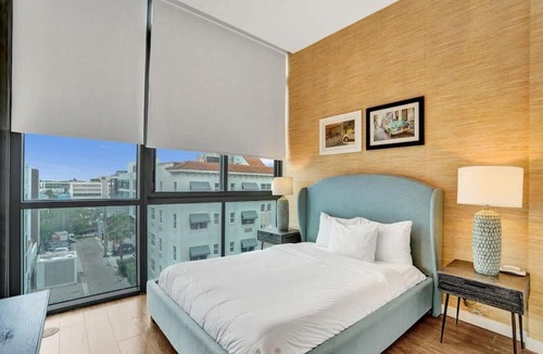West Avenue Apartment | 17WEST Spacious 3BR Apartment with Balcony 406