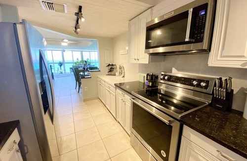 Sand Key Condo | 18th Floor Million Dollar Views!