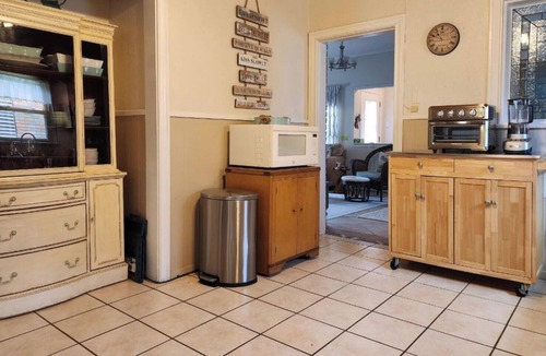 Galveston House | 1940s Vintage Home meets comfortable beach retreat