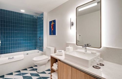 Brickell Hotel | 1bd Suite W/2nd bed 45th-Floor Oceanview - Rooftop Pool, Spa, Gym + Balcony