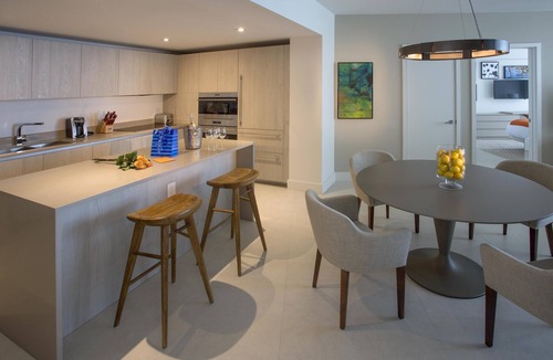Hollywood South Central Beach Resort | 1BR w/Partial Ocean Views, Private Balcony, Chef's Kitchen, Walk to Diplomat
