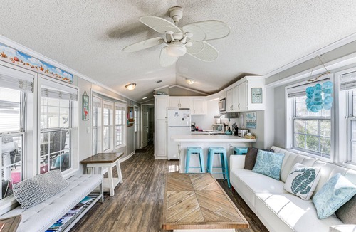 Miramar Beach Cottage | 2.5 Blocks to Beach! ‘Miramar Tropical Cabana'