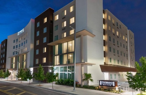 Seybold House | 2 Attractive Units w/Kitchen Near Magic City Casino, Pet Friendly, Shuttle, Pool