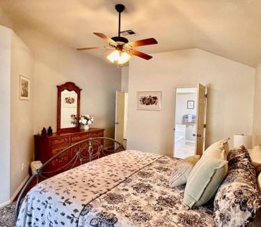 Mesilla Park House | 2 bd, 2bth near NMSU and Memorial Medical Center