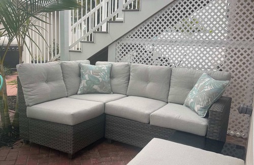 Bradenton Beach Condo | 2 bd w/EnSuites Tropical Crtyd Steps to Beach!