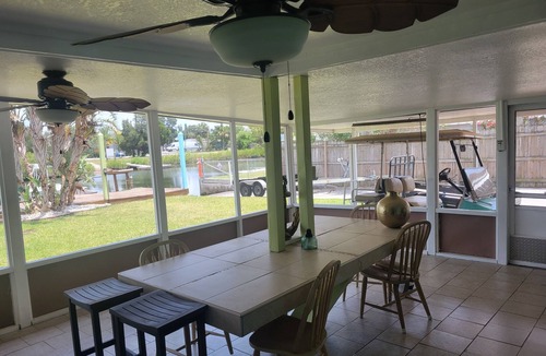 Cape Cay House | 2-bed house with central AC in charming Hudson canal to gulf in minutes.