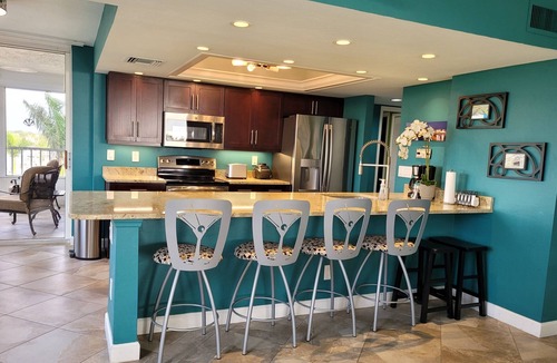 Vanderbilt Beach Condo | 2 Bedroom & 2 Bath Direct View of Gulf & Bay! Wrap Around Lanai! Summer Special