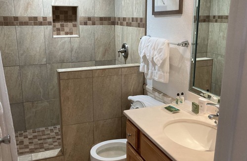 South Padre Island Resort | 2 Bedroom 2 Bathroom Condo #703 - Beachfront Property – Perfect for Families
