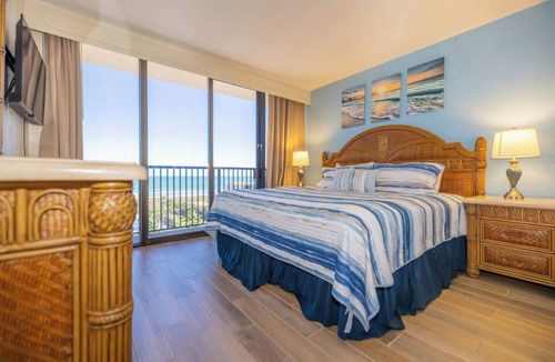 South Padre Island Resort | 2 Bedroom 2 Bathroom Condo #807 - Beachfront Property – Perfect for Families