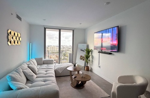 Overtown Apartment | 2-bedroom apartment downtown Miami