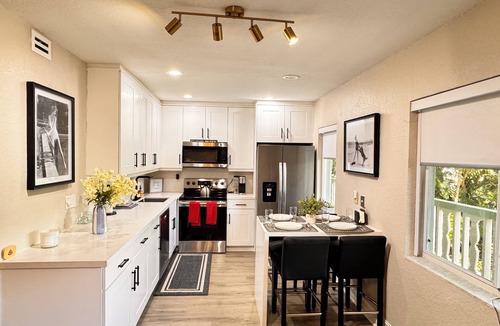 Middle River Terrace Condo | 2 bedroom condo minutes from Wilton Manors and the beaches