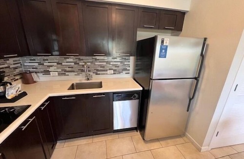 Celebration Hotel | 2 Bedroom * Disney * Universal * Epic King & 2 Queens