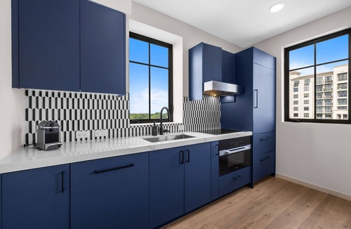 Industrial Section Hotel | 2 Bedroom Suites with Daily Housekeeping at The Avenue Coral Gables