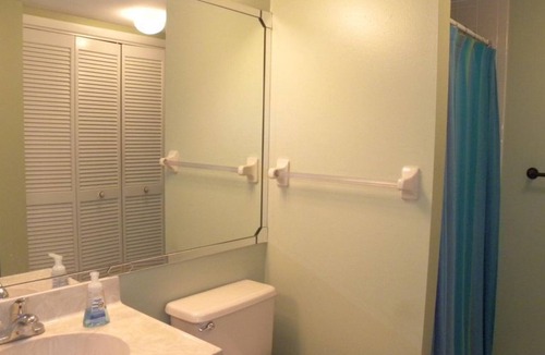 Cocoa Isles House | 2 Bedroom Townhome 99488 by Houzlet