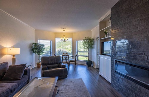 Boerne Condo | 2 BR 2 BTH Tapatio Springs Golf Resort Condominium for Rent!