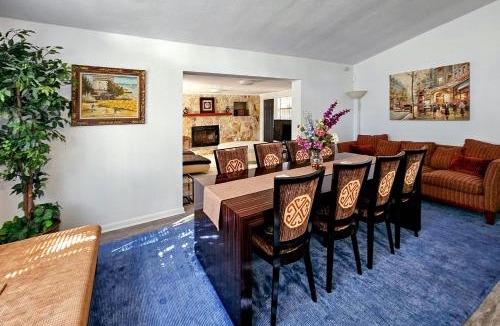 Cocoa House | 2 Mi to Cocoa Riverfront Park: Home w/Patio!