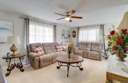 Taylor Creek House | 2 Mi to Lake Okeechobee: Waterfront Home w/Deck!