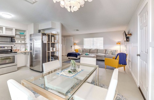 Crystal River Cottage | 2 Mi to Three Sisters Springs: Home w/Patio