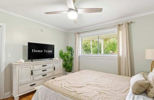 Deerfield Beach House | 2 miles to Beach~ Pool ~Cabana~ Pool Table