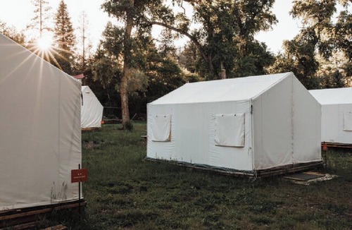 Canoncito RV Rental | 2 Person glamping tent with one Queen Bed