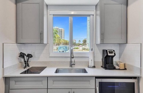 Galt Mile Hotel | 2 Relaxing Premium Units with Kitchenette in The Garden Hotel & Resorts