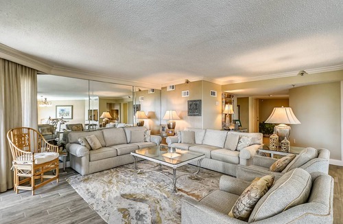 Holiday Isle Condo | 200 m² Condo ∙ 3 bedrooms ∙ 8 guests