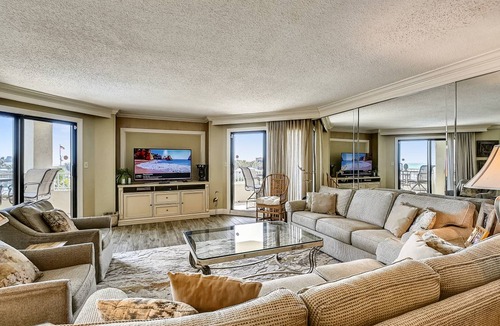 Holiday Isle Condo | 200 m² Condo ∙ 3 bedrooms ∙ 8 guests
