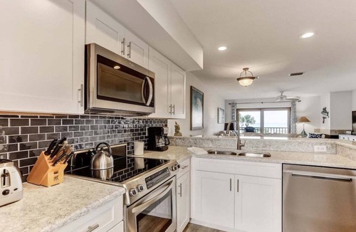 American Beach Condo | 208 Sailmaker - Amelia Sunrise