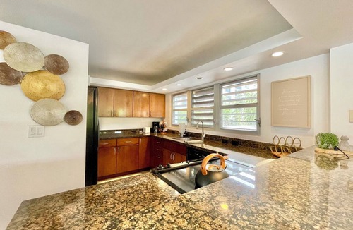 Lauderdale Beach Apartment | 2301/U4-BeachFront-TreeHouse-Sensation-Apt-with AC-Downtown