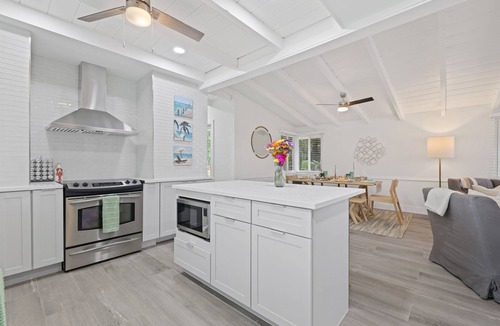 Delray Beach House | 237 | Heated Pool | Putting | Outdoor Living | FreeBee Zone | by DelrayNightly