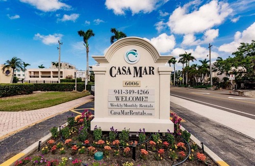 Siesta Key Villa | 24 Premium - Romantic Siesta Key Delightful One-Bedroom Villa for Two