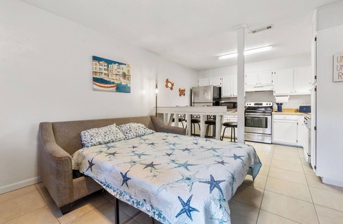 Gulf Breeze Apartment | 2BR King, Yard Access, Private Patio, Desk, Dog Friendly, Pensacola Beach 8mi