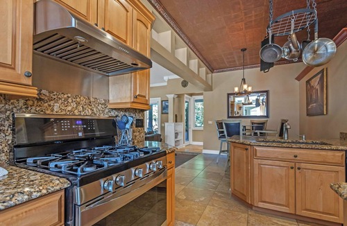 Forest Hills House | 3/2 Home w/Pool Oasis and Golf Course View!