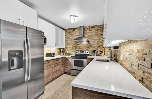 Wilton Manors House | 3/2 with pool, 5 min. walk to food and fun