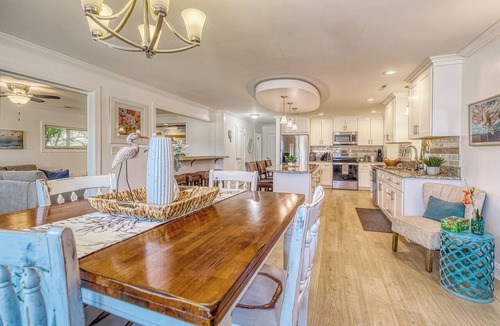 Anona House | 3 Bedroom/3.5 Bath Single Family Home With Saltwater Pool