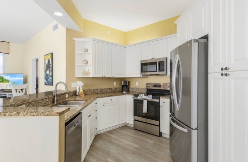 Vanderbilt Beach Condo | 3 Bedroom Condo with Pool/Bay Views-short walk to Beach-High Speed WiFi